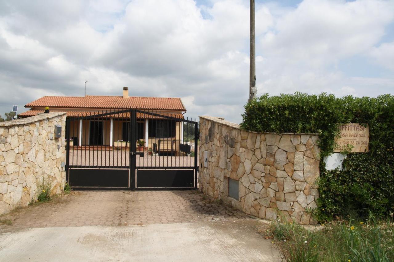 Villa Cabirol Fertilia Eksteriør bilde